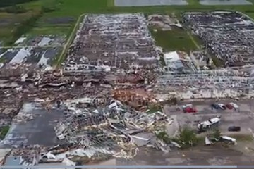 Mỹ: Lốc xoáy tàn phá khu nhà kính ở Lindwood